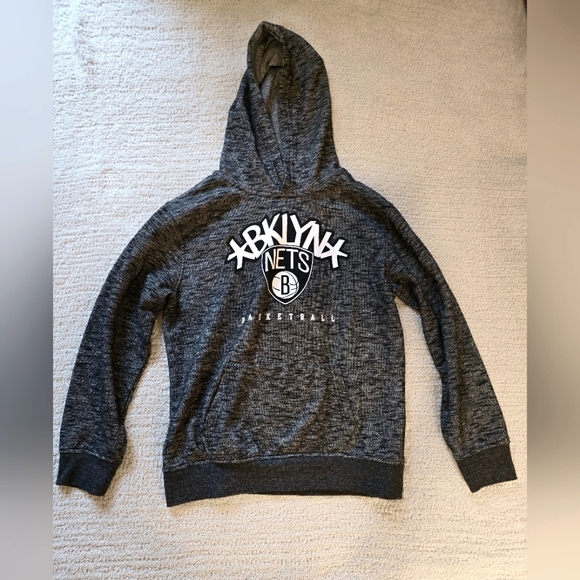 NBA Other - NBA Brooklyn Nets BKLYN Logo Black Gray Sweatshirt Hoodie *YOUTH* Sz 14-16